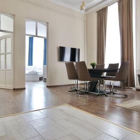 Premium Apartment By Hi5-Vaci Str. 3 Bedroom Budapest Exterior foto