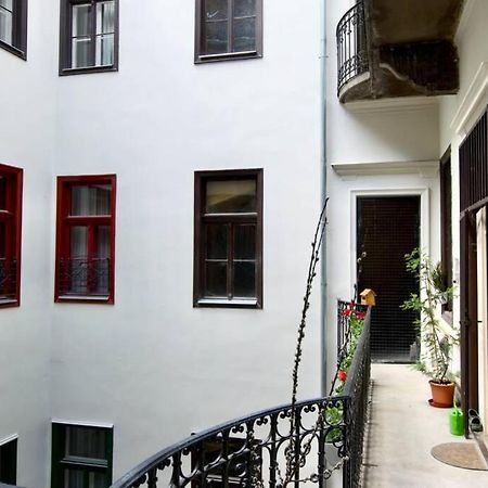 Premium Apartment By Hi5-Vaci Str. 3 Bedroom Budapest Exterior foto