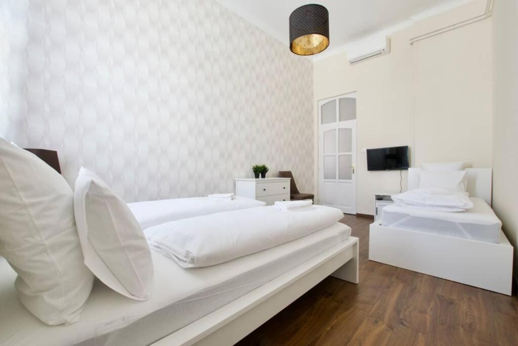 Premium Apartment By Hi5-Vaci Str. 3 Bedroom Budapest Exterior foto