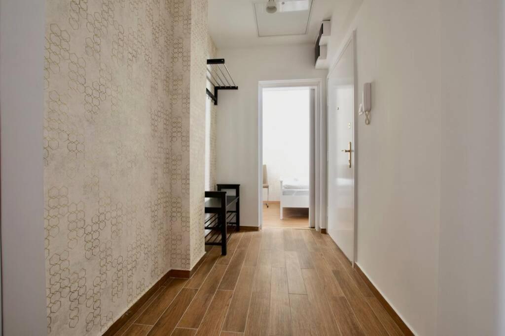 Premium Apartment By Hi5-Vaci Str. 3 Bedroom Budapest Exterior foto