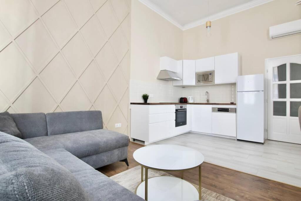 Premium Apartment By Hi5-Vaci Str. 3 Bedroom Budapest Exterior foto