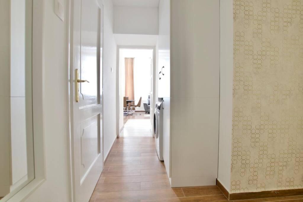 Premium Apartment By Hi5-Vaci Str. 3 Bedroom Budapest Exterior foto